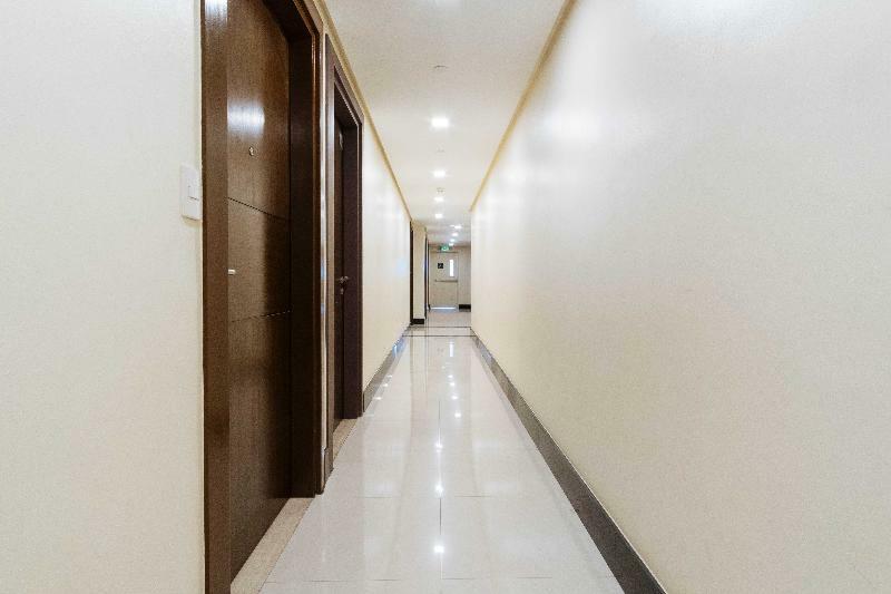 Reddoorz Premium @ Venice Luxury Bgc 2 Makati City Kültér fotó